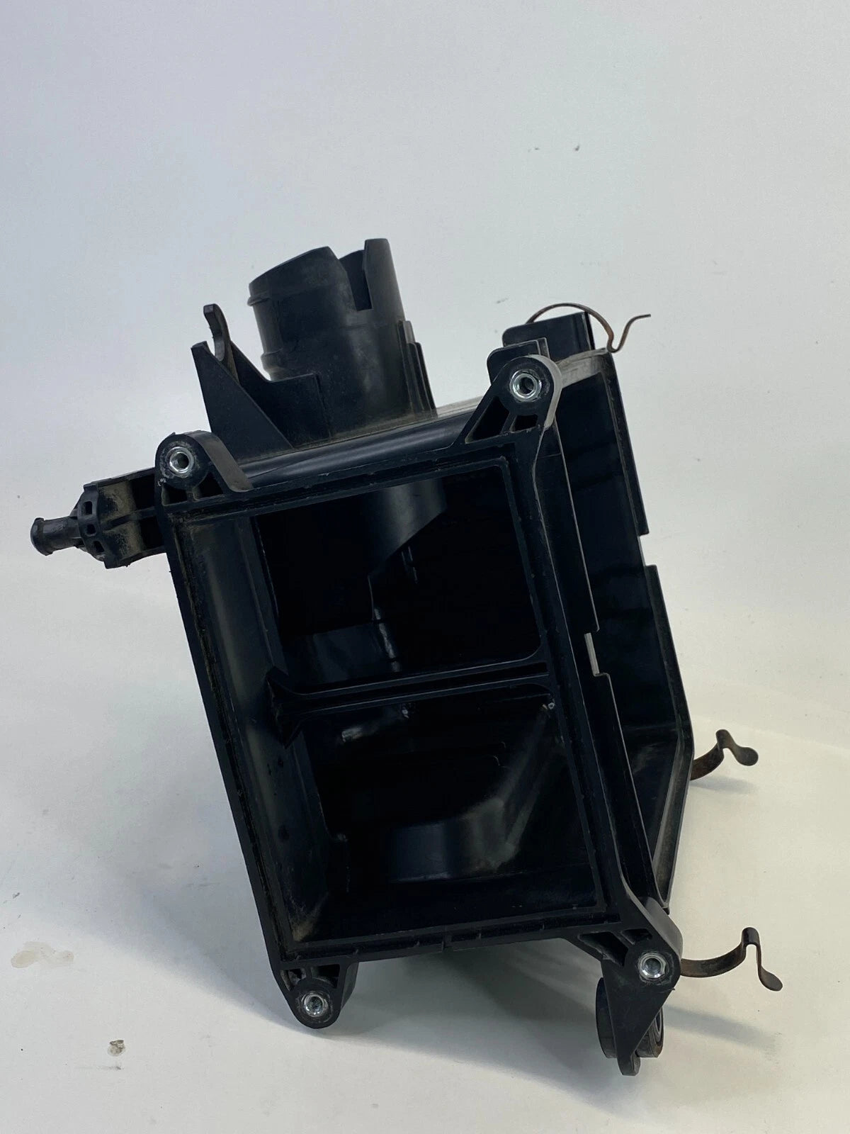 2007-2010 HYUNDAI ELANTRA AIR CLEANER FILTER BOX LOWER HOUSING OEM 28112-2H100
