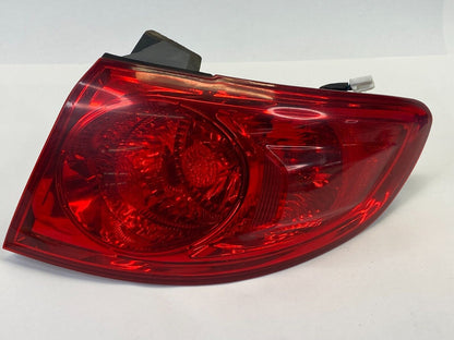 07-09 Hyundai Santa Fe Right Passenger Outer Tail Light Taillight 92402-0W050