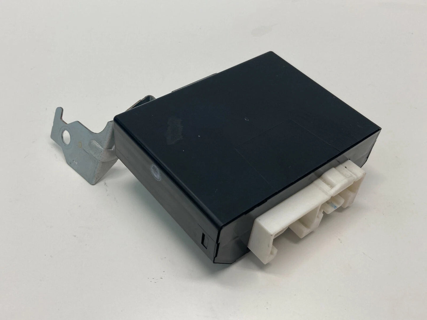2007 2008 2009 MAZDA CX-7 AUTO LIGHT LAMP CONTROL MODULE EG2767890A OEM