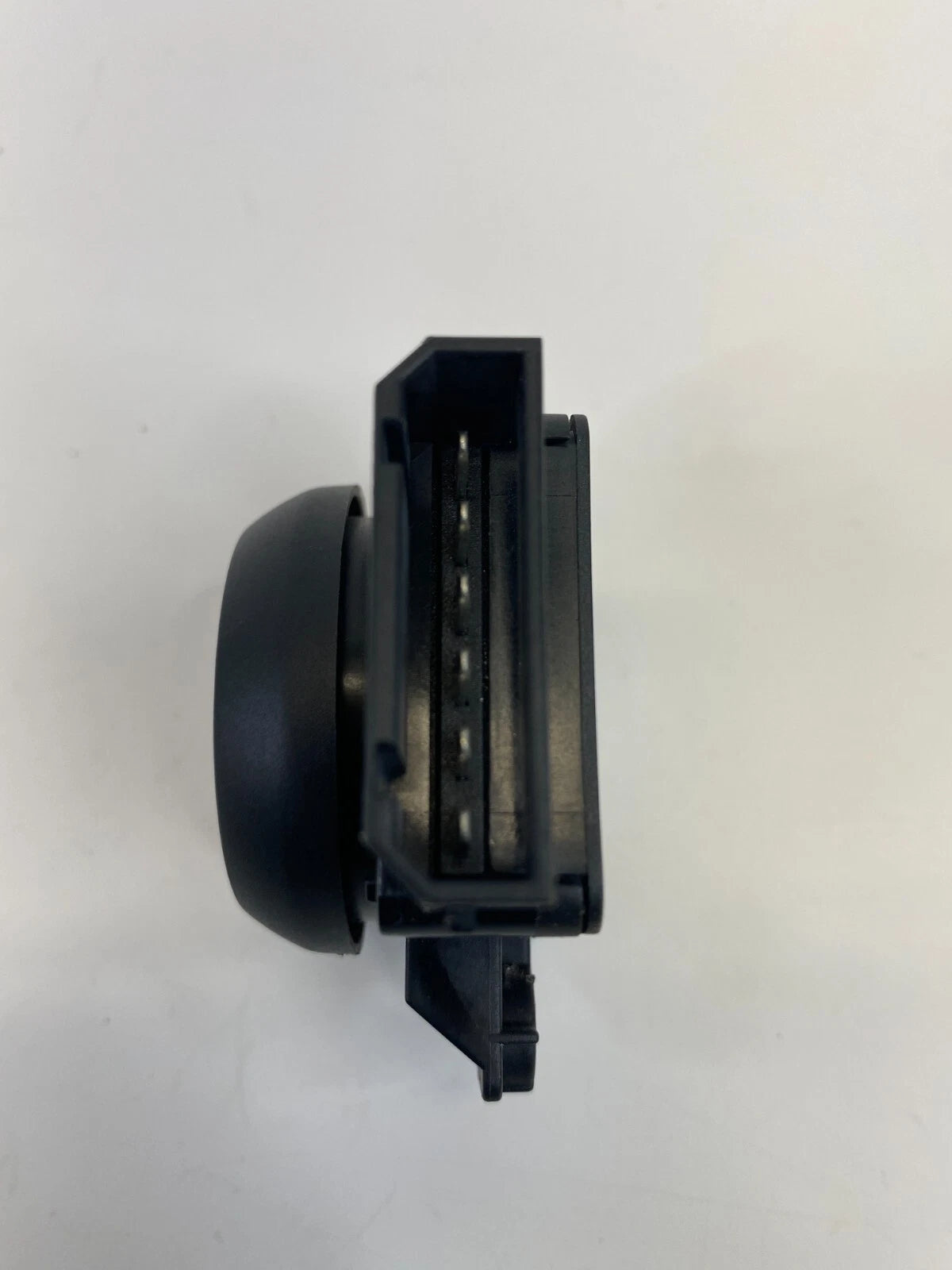 2009-2017 VOLKSWAGEN CC FRONT RIGHT SIDE SEAT LUMBAR CONTROL SWITCH 8E0959777B