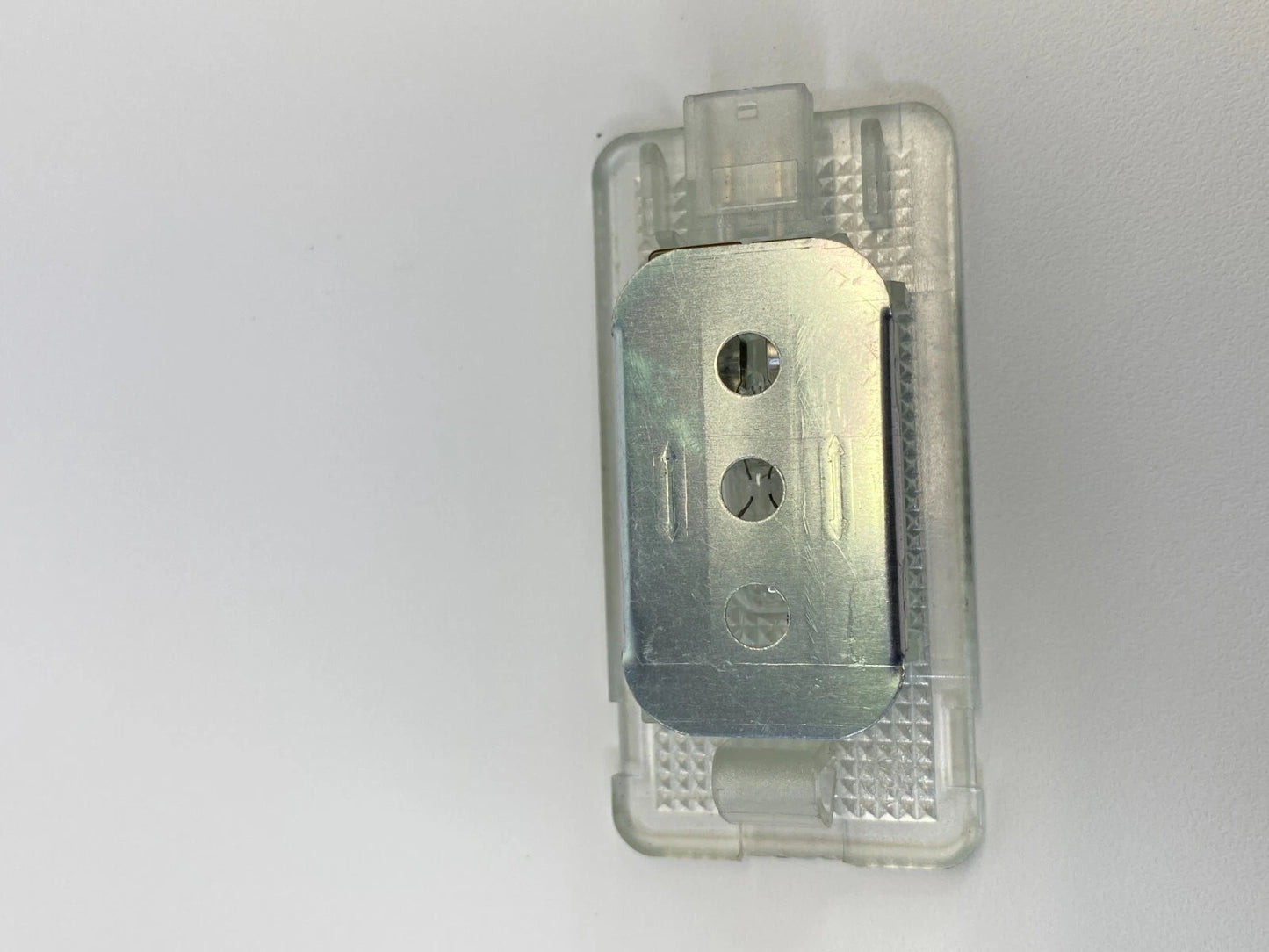2003-2012 LAND ROVER RANGE ROVER INNER FOOTWELL COURTESY LAMP LIGHT 63318-382358