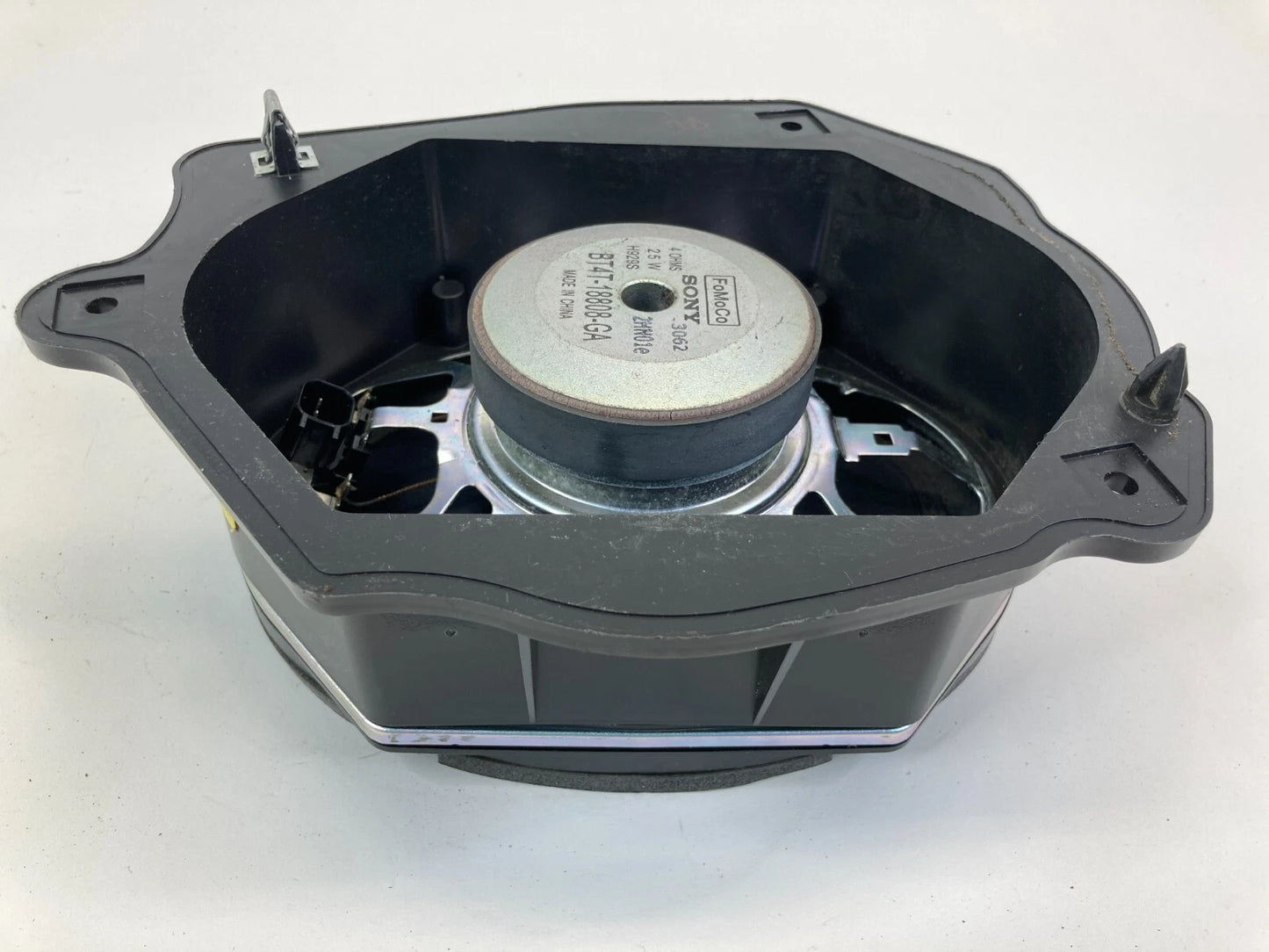 2011-2019 FORD TAURUS SEDAN REAR LEFT SIDE DOOR AUDIO SPEAKER BT4T-18808-GA OEM