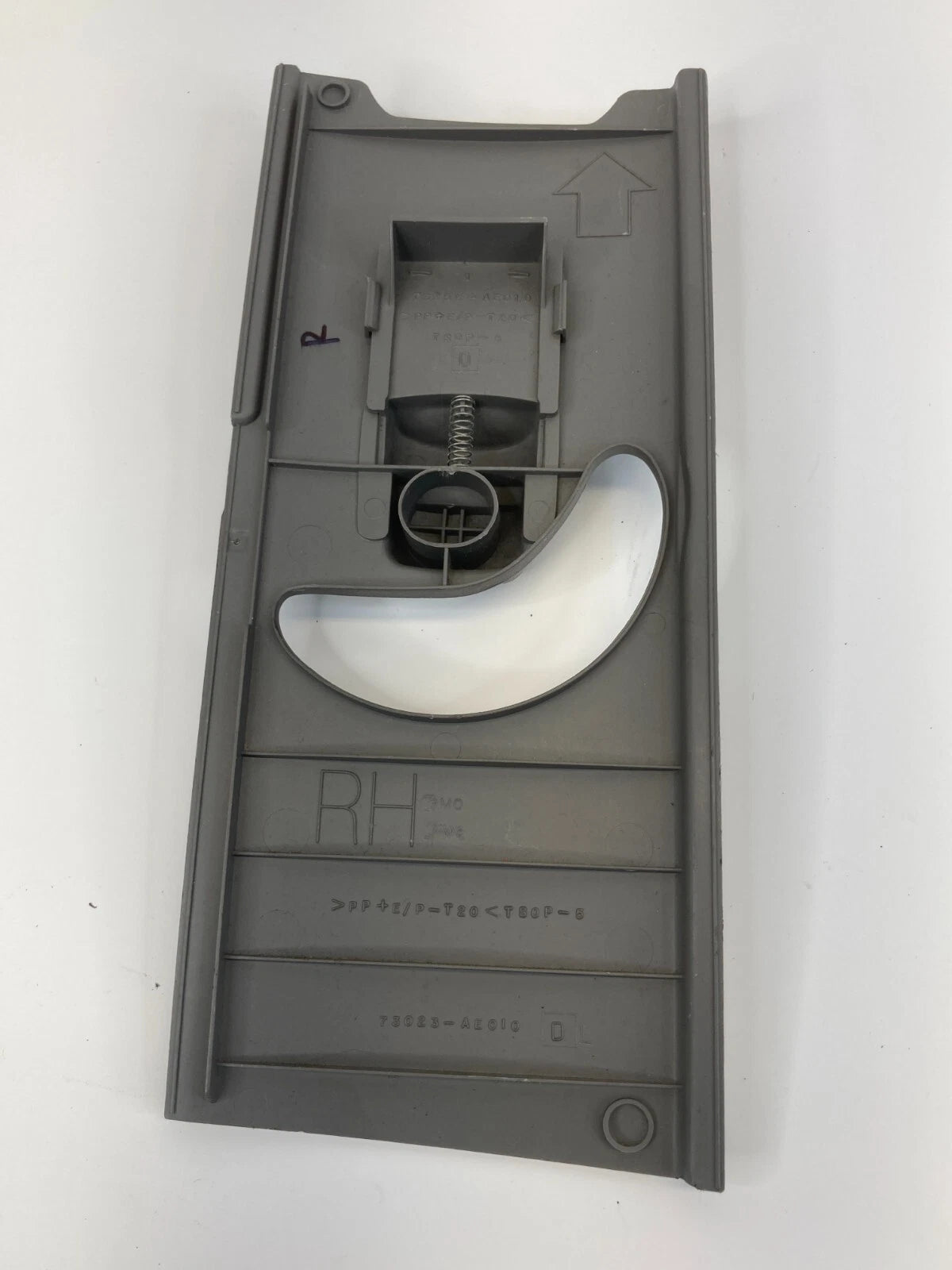 2004-2010 TOYOTA SIENNA FRONT RIGHT SIDE UPPER SEAT BELT ADJUSTENT TRIM COVER