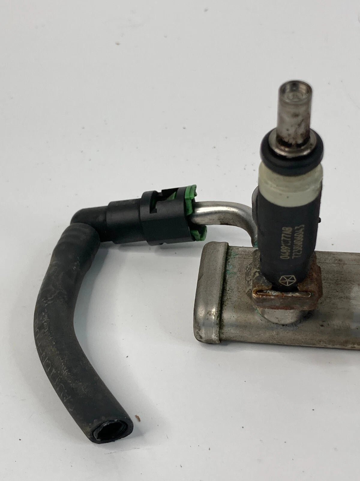 2008-2014 DODGE AVENGER 2.4L A/T FUEL INJECTOR RAIL SET 04891577AB OEM