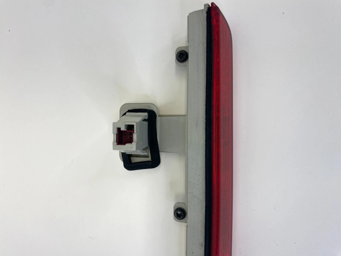 2001-2005 MERCEDES C240 WAGON REAR TRUNK 3RD THIRD BRAKE LIGHT OEM A2038201556