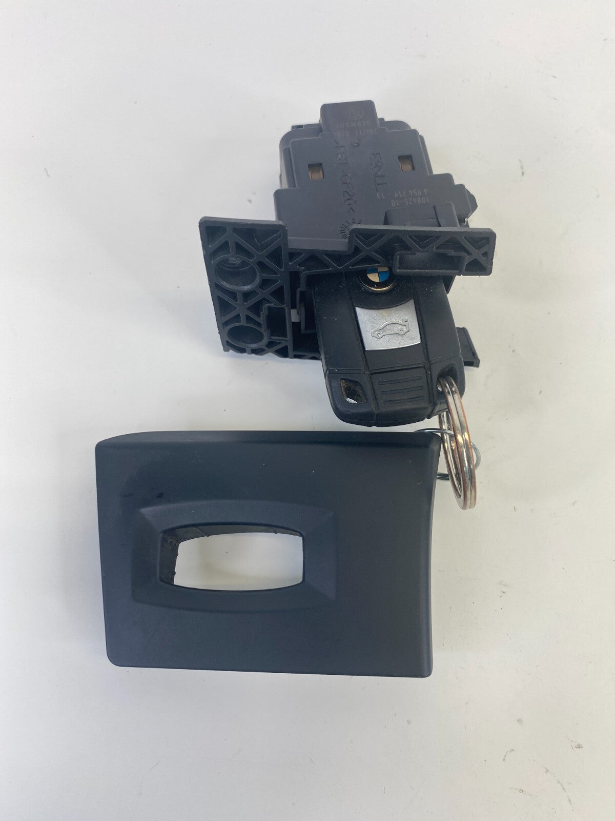 2009-2012 BMW 328i xDrive Ignition Switch Key Card Housing w/ Trim 6954719-13