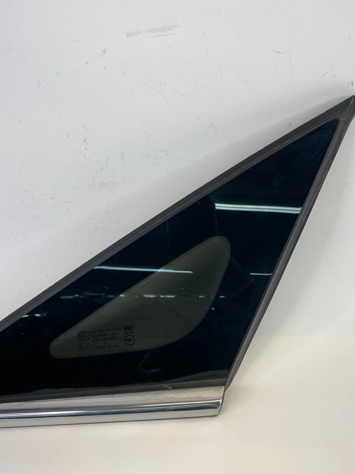 2011-2015 HYUNDAI SONATA REAR RIGHT SIDE DOOR WINDOW QUARTER GLASS 87820-3S000