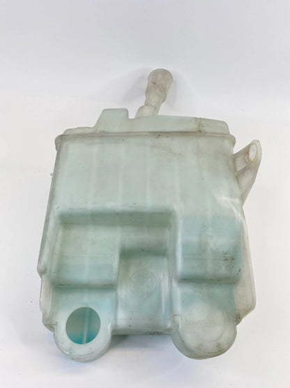 2001-2003 TOYOTA RAV4 WINDSHIELD WIPER FLUID RESERVOIR TANK BOTTLE ASSEMBLY OEM