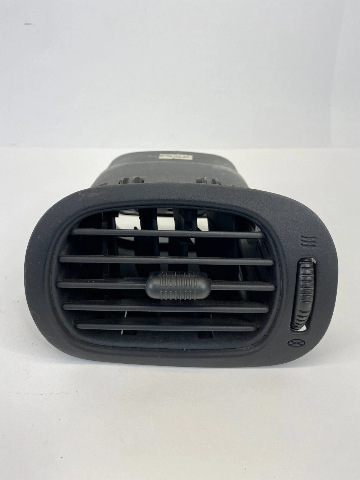 2004-2007 DODGE CARAVAN DASH RIGHT PASSENGER SIDE A/C AIR VENT OUTER 0SC95TRMAA