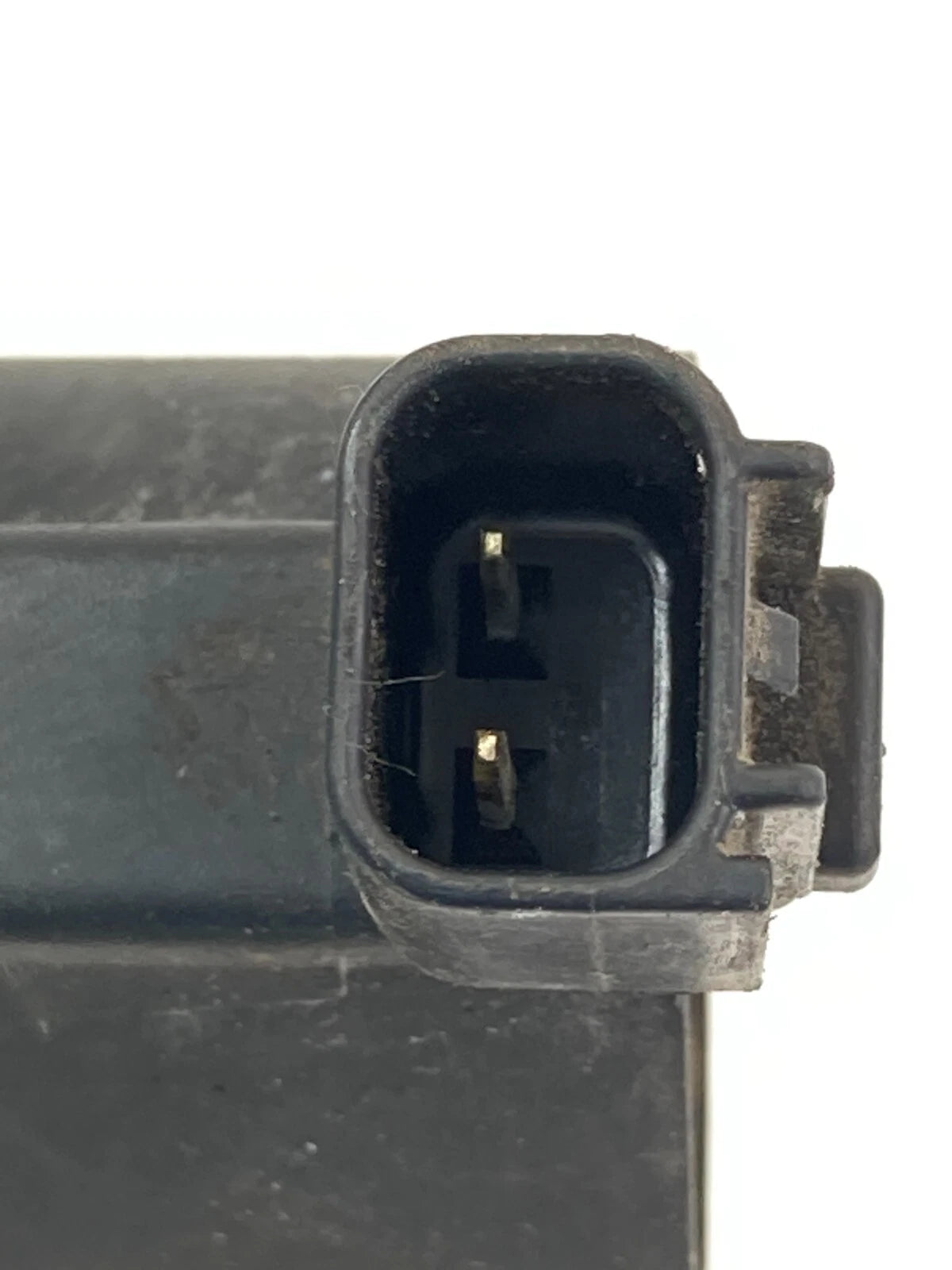 2005-2008 FORD ESCAPE 2.3L ENGINE IGNITION COIL IGNITER 4M5G-12A366-BC OEM