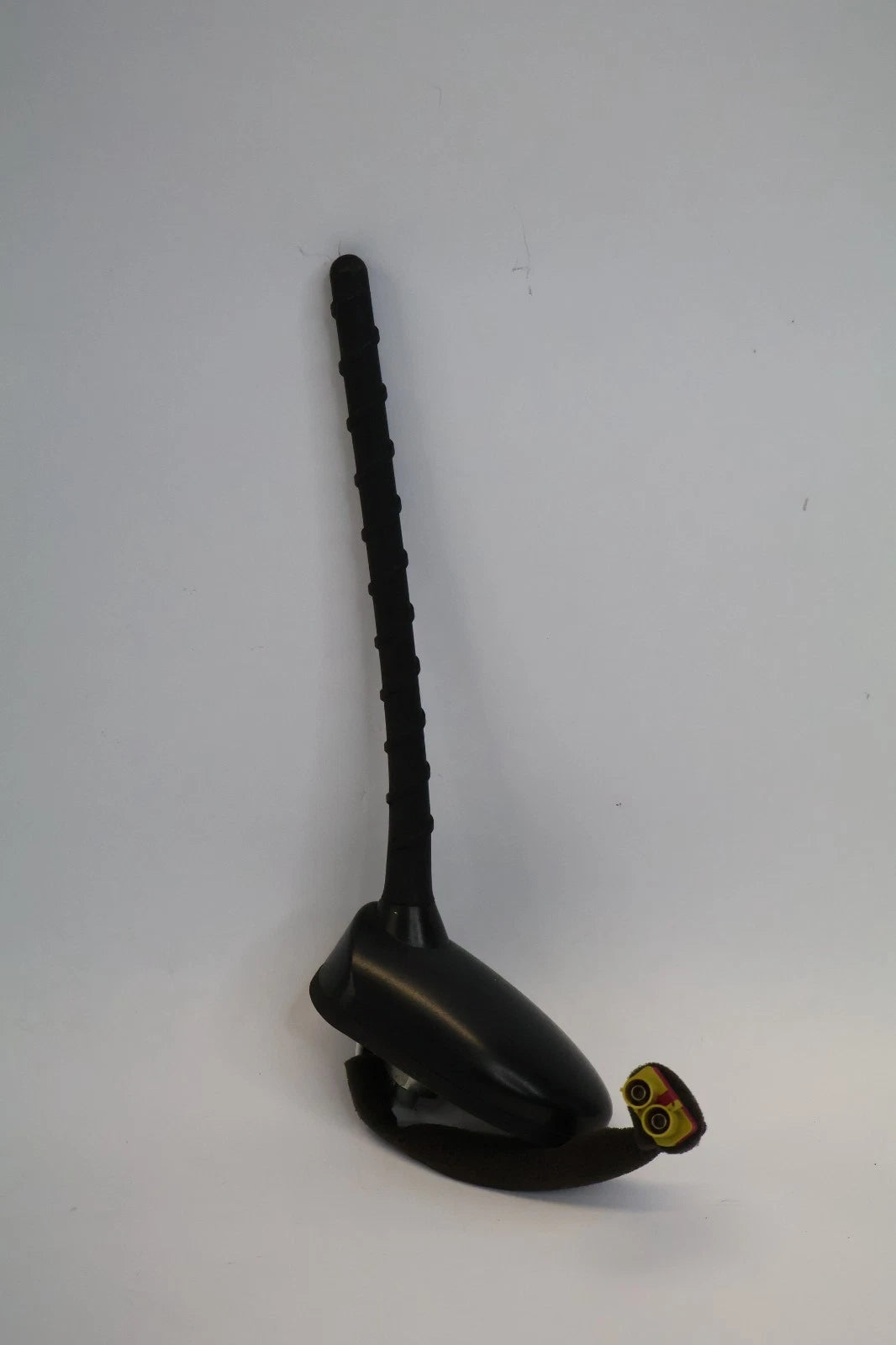 2012-2017 HYUNDAI ACCENT ROOF RADIO ANTENNA BASE MAST ASSY 96213-1R100 OEM