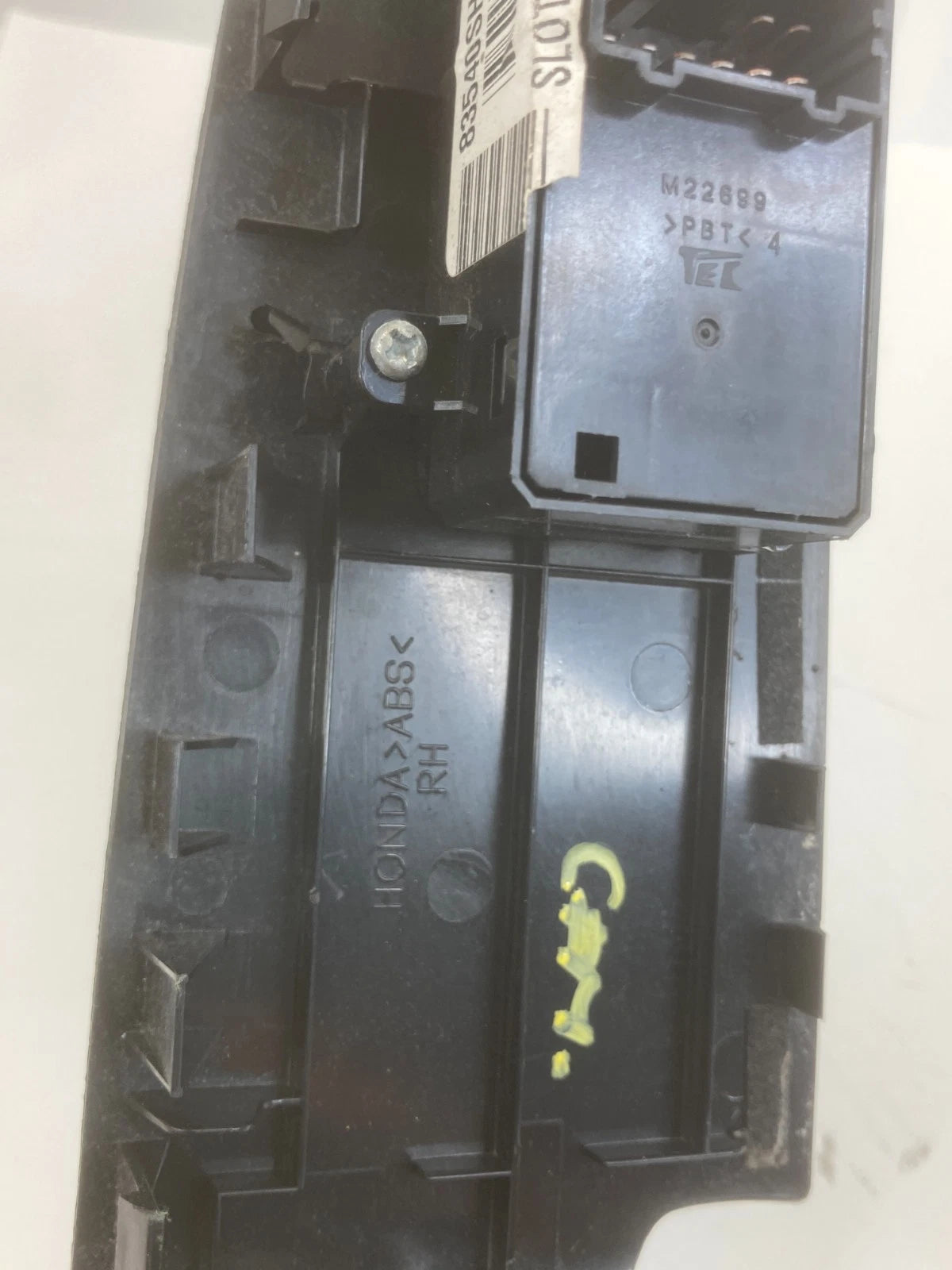 2008-2010 HONDA ODYSSEY FRONT RIGHT WINDOW SWITCH BEZEL UNIT OEM 83540SHJA220M1