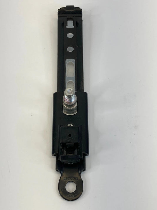 2006-2008 LEXUS RX400H FRONT LEFT SIDE SEAT BELT HEIGHT ADJUSTER D526003 OEM