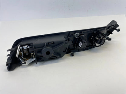 2016-2019 FORD POLICE INTERCEPTOR UTILITY FRONT RIGHT INSIDE DOOR HANDLE OEM