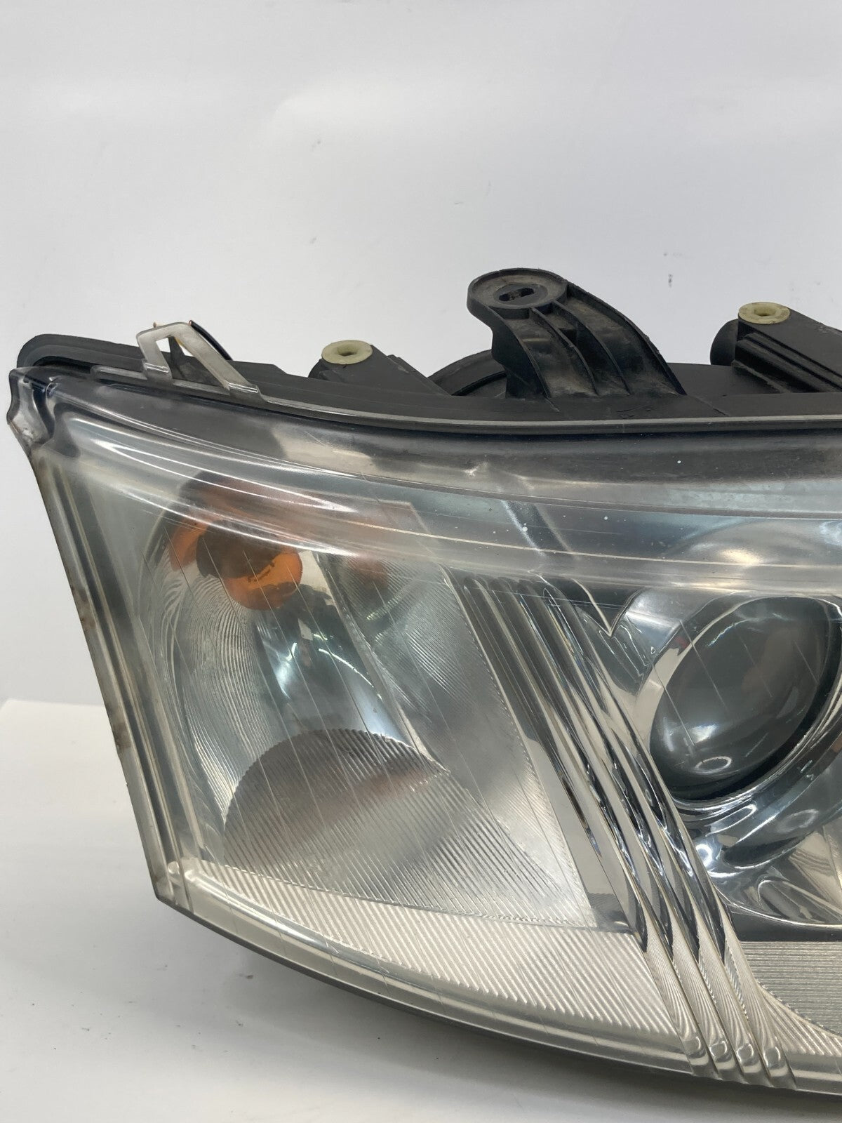 2003-2007 Saab 9-3 Front Right Passenger Side Headlight Headlamp Halogen OEM