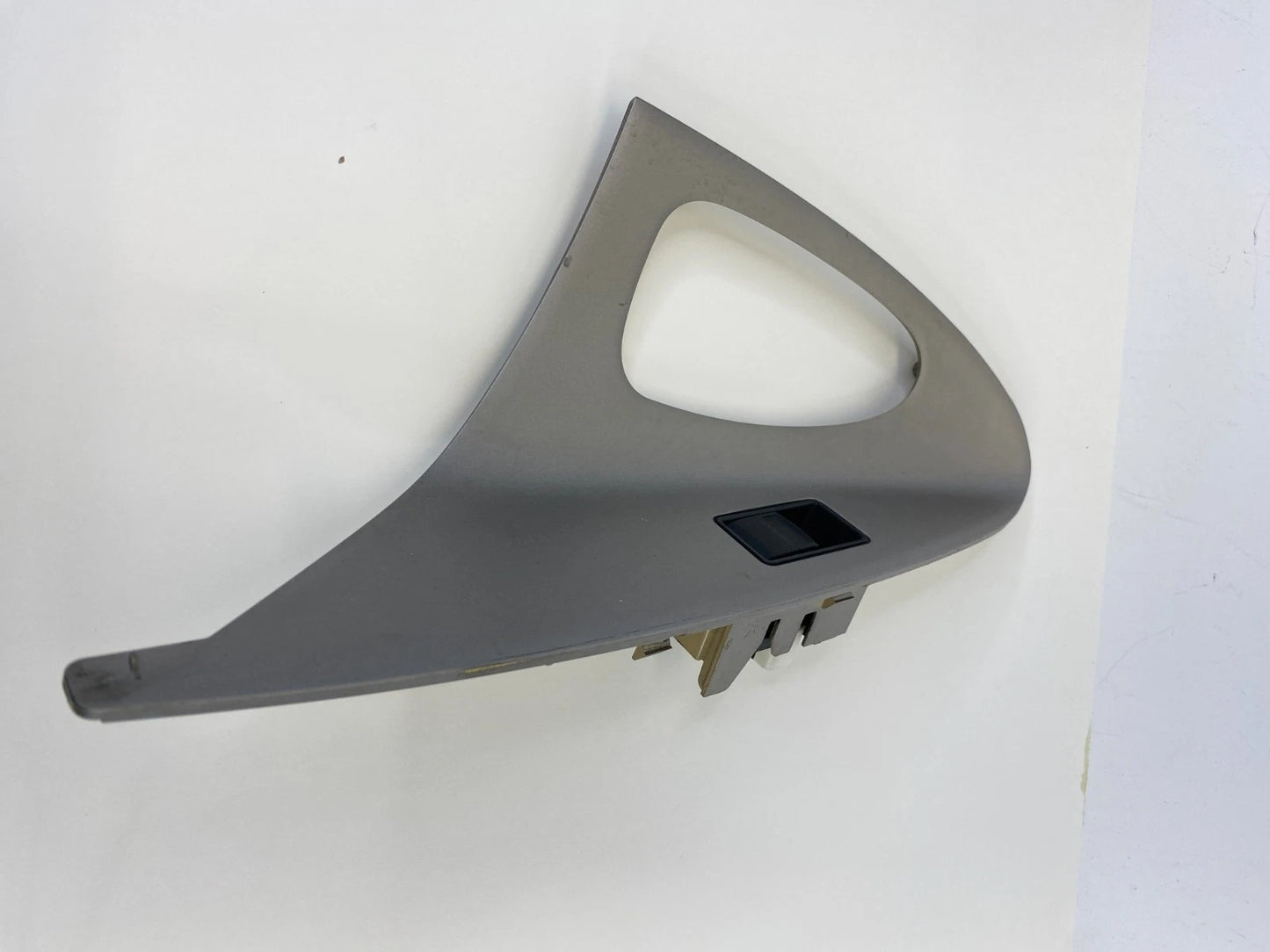 2007-2011 TOYOTA CAMRY REAR LEFT DOOR WINDOW CONTROL SWITCH W/ BEZEL 74272-06130