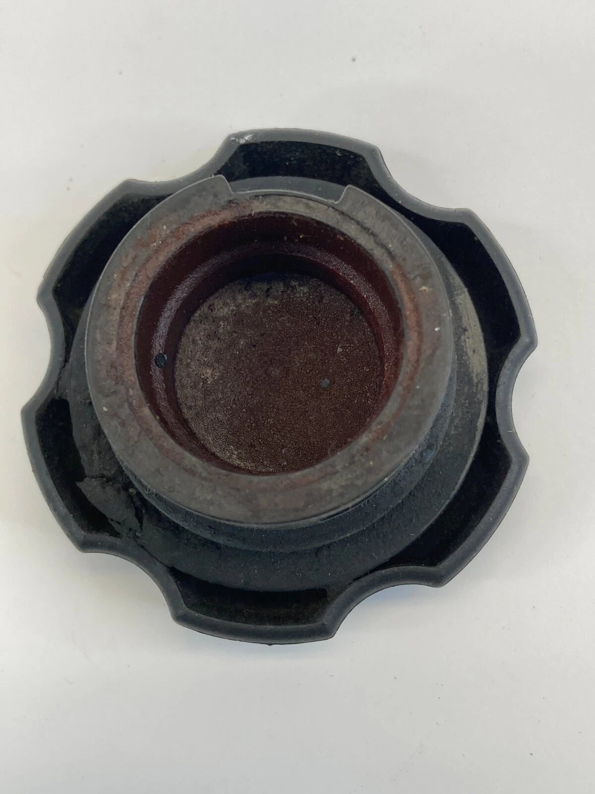 1999 2000 CADILLAC ESCALADE 5.7L V8 A/T ENGINE OIL FILLER CAP LID TOP COVER OEM