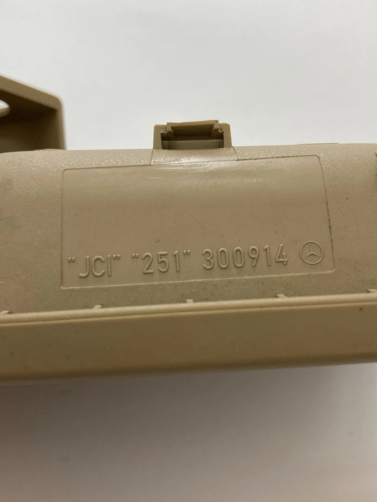 2006 2007 2008 MERCEDES-BENZ R350 REAR RIGHT INNER DOOR HANDLE SPEAKER TRIM