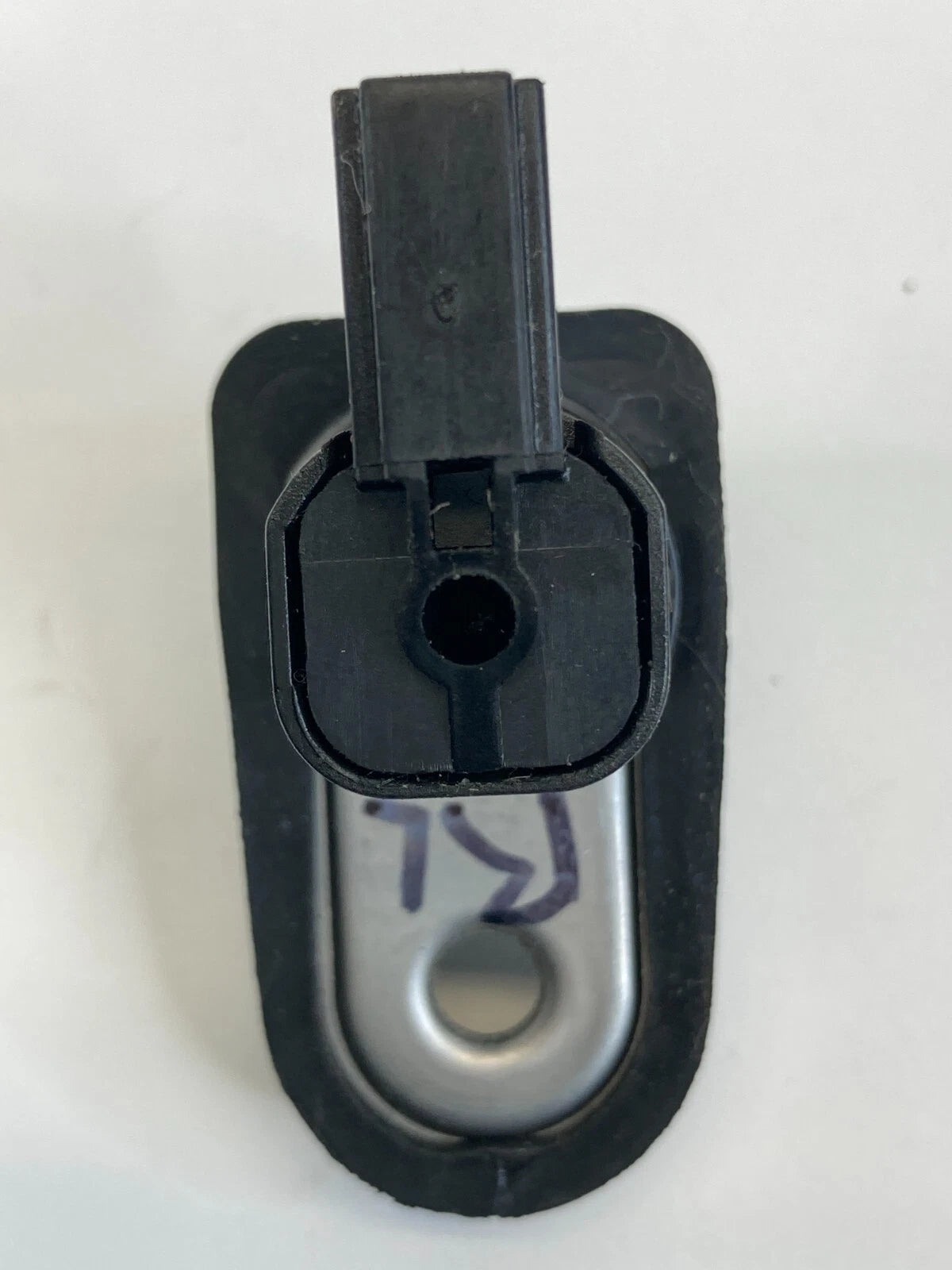 07-12 VERSA 08-11 NISSAN ROGUE REAR LEFT DOOR COURTESY LIGHT AJAR JAMB SWITCH