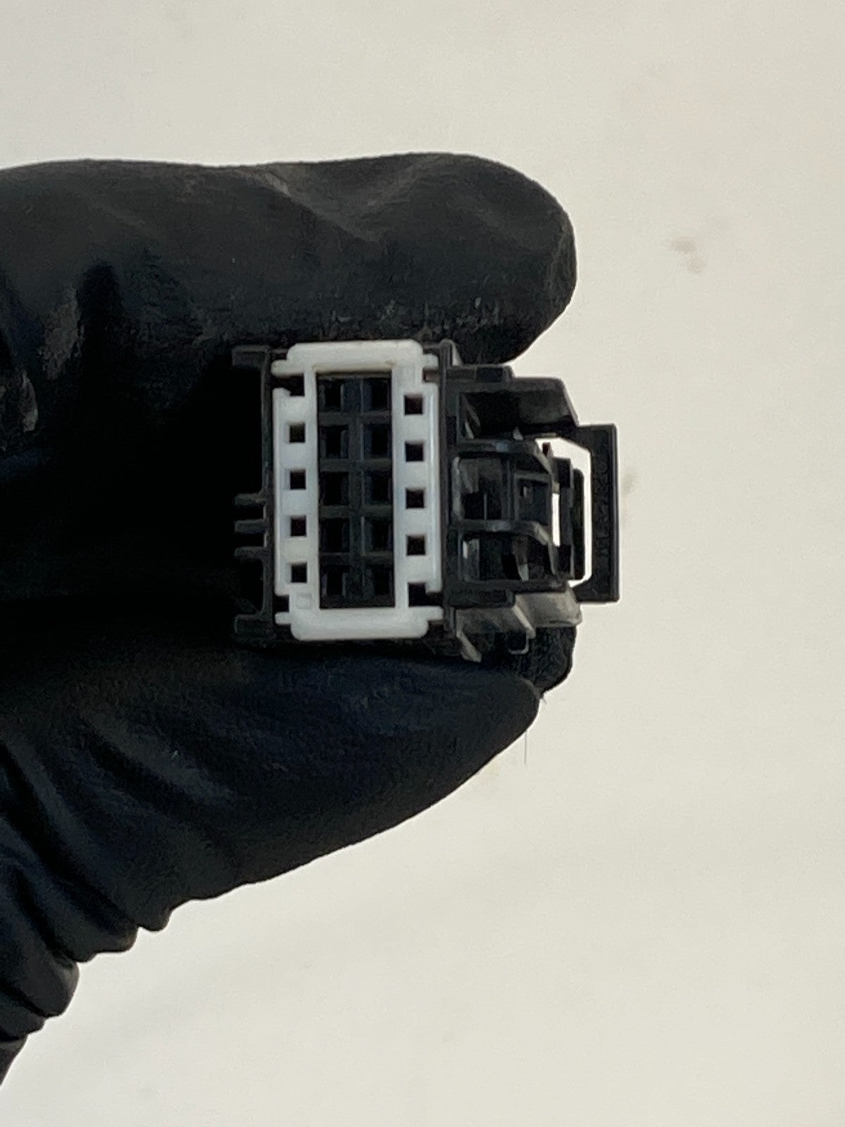 2010-2015 Chevy Equinox w/o Camera Liftgate Chrome Applique Molding 22869810