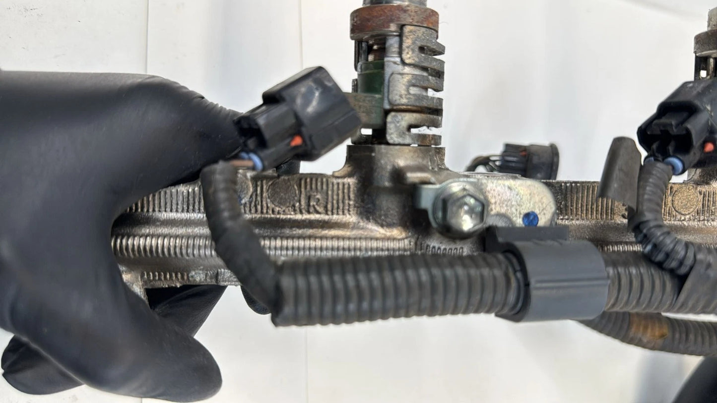 2006-2013 LEXUS IS250 ENGINE RIGHT SIDE FUEL RAIL W/ INJECTOR INJECTORS SET OEM