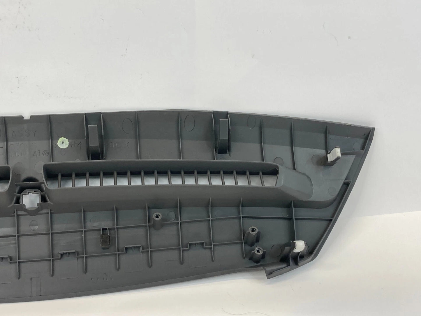 07-11 TOYOTA CAMRY UPPER DASH DEFROSTER VENT GRILL TRIM PANEL 55981-06010 OEM
