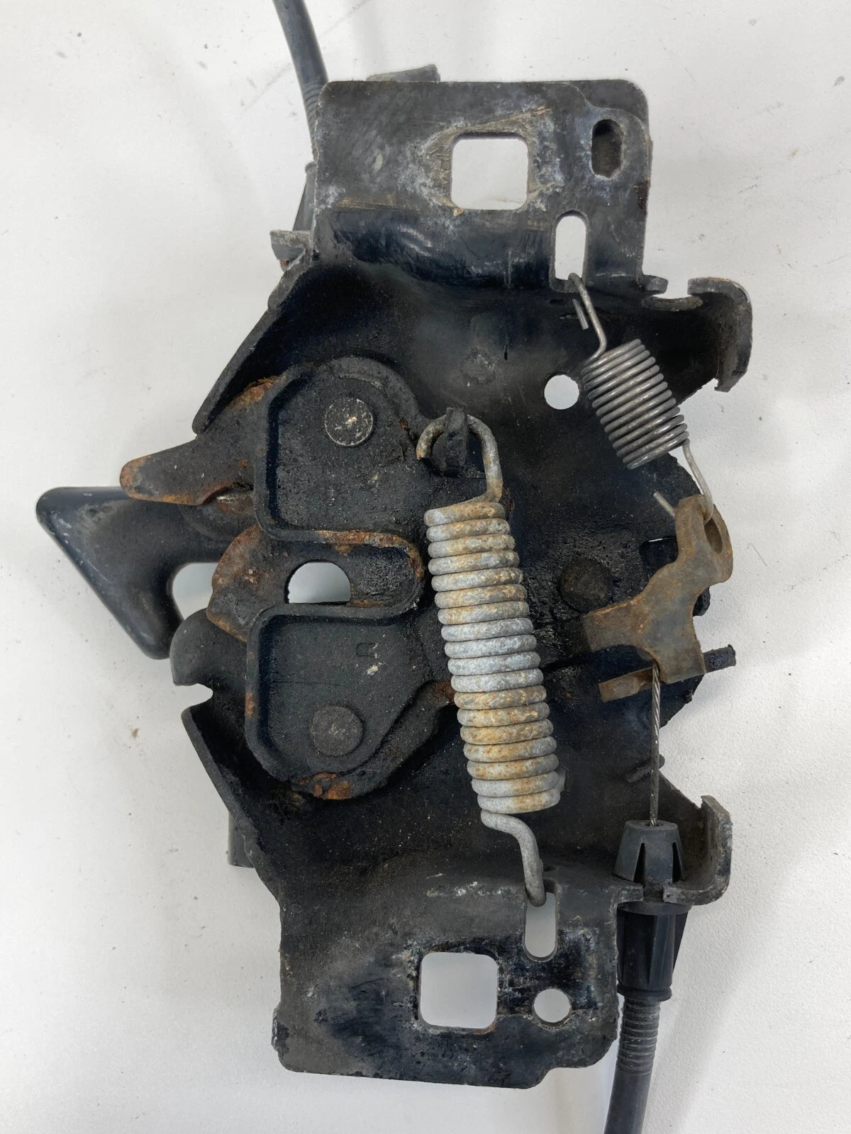 2004-2014 FORD F-150 FRONT CENTER HOOD LOCK LATCH RELEASE MECHANISM OEM FACTORY