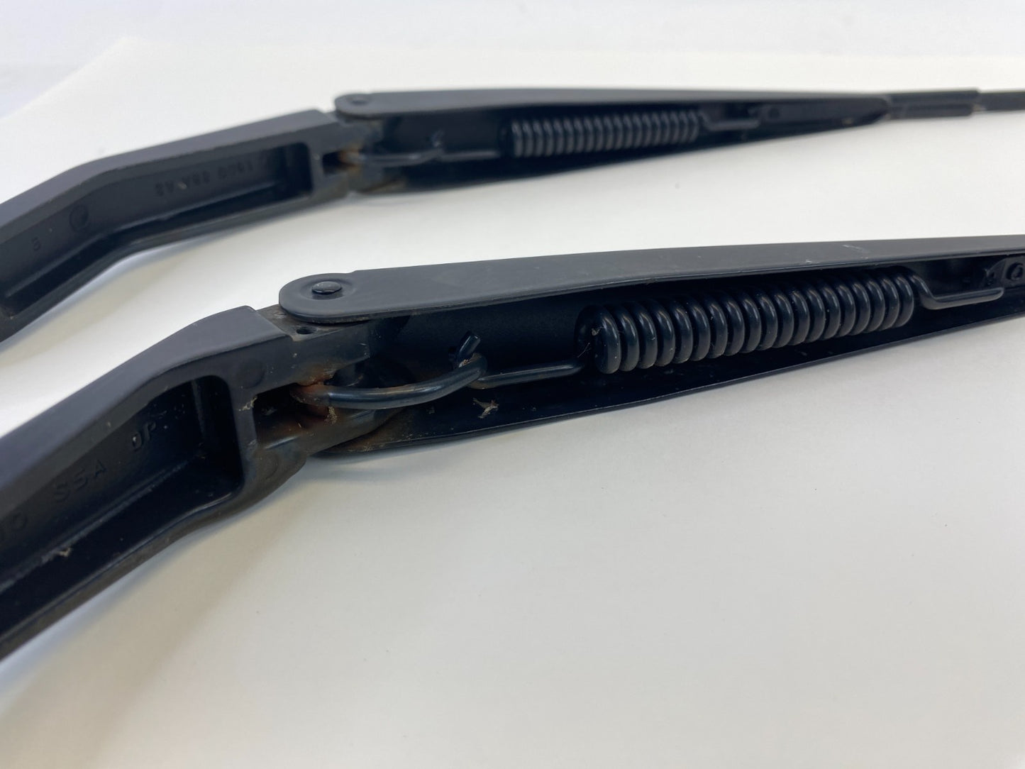 2001-2005 Honda Civic Front Left & Right Windshield Wiper Arm Pair Set OEM