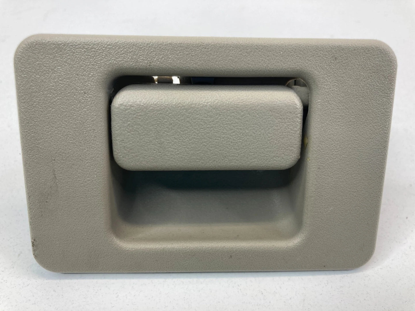 2008-2012 FORD ESCAPE GLOVE BOX DOOR HANDLE LATCH LOCK OEM YL2A-1006004-AAW