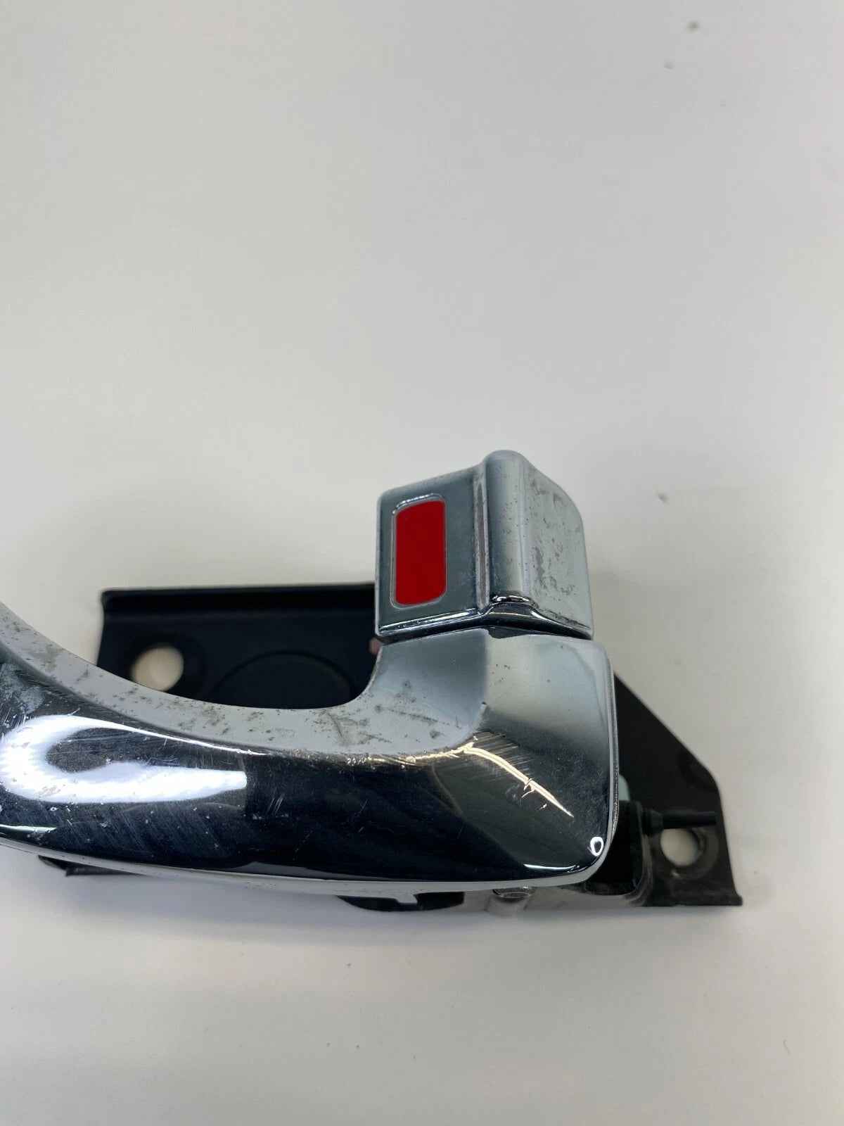 2002-2006 HYUNDAI SANTA FE FRONT RIGHT SIDE INTERIOR DOOR HANDLE ASSEMBLY