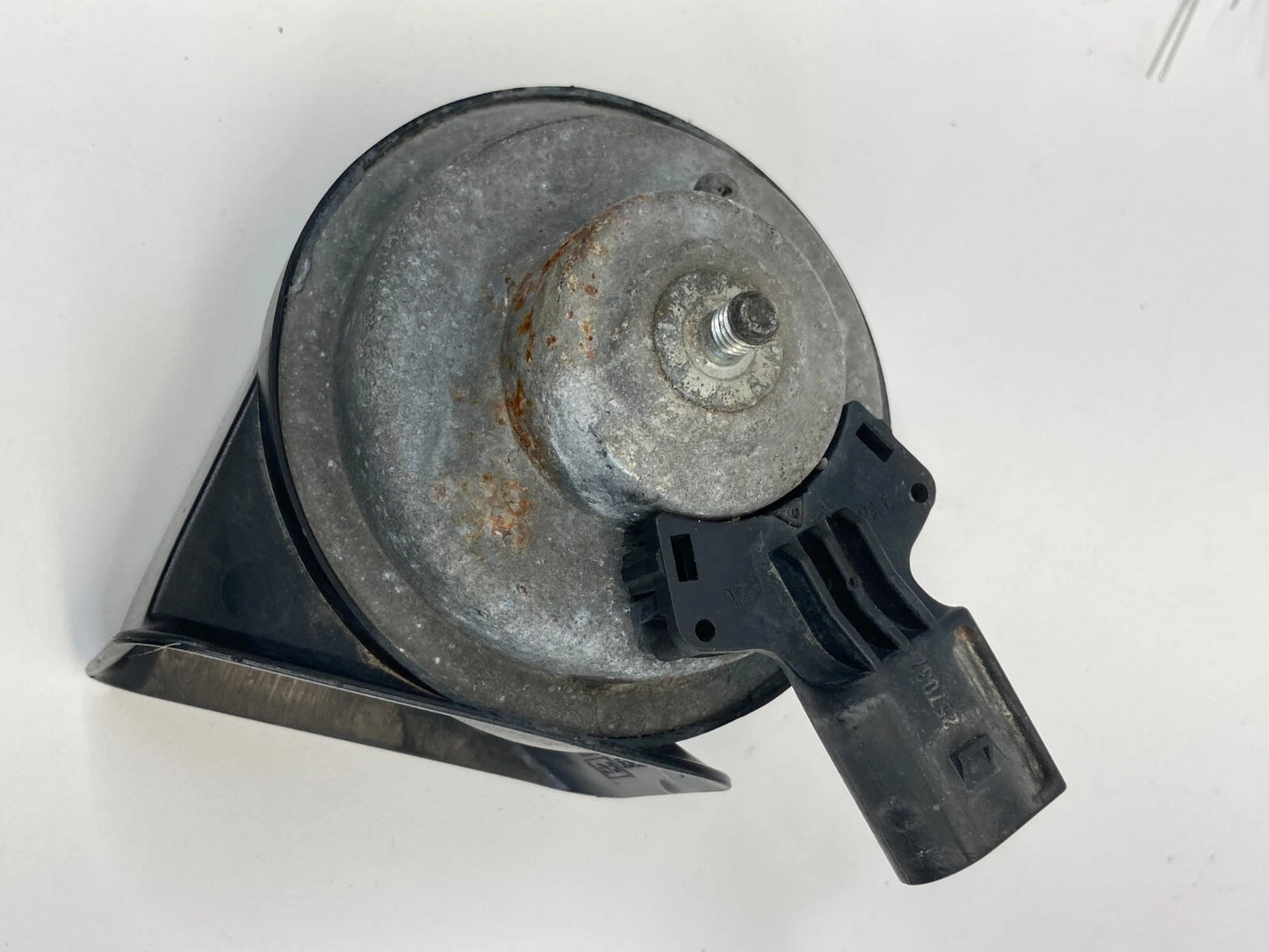 2009-2012 VOLKSWAGEN CC 06-10 PASSAT SEDAN LOW NOTE TONE SIGNAL HORN E3-0055306