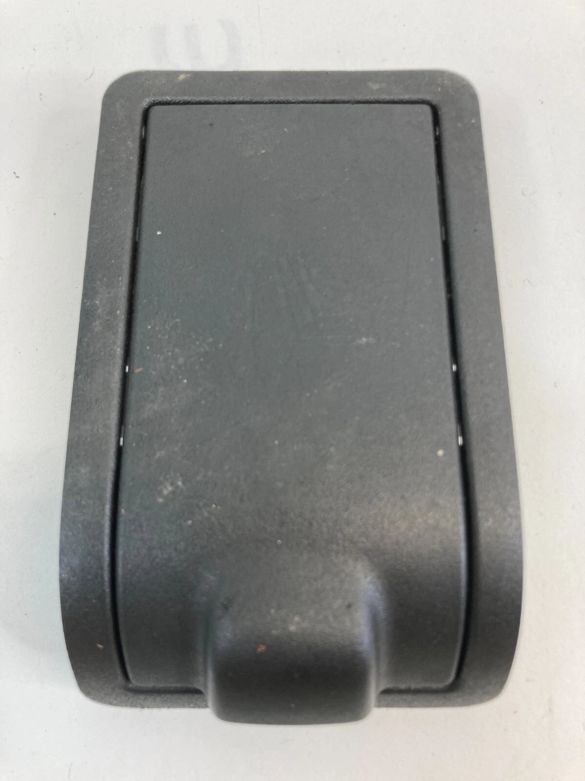 2012-2014 FORD FOCUS SEDAN REAR SEAT CHILD SAFETY ANCHOR HOOK COVER OEM
