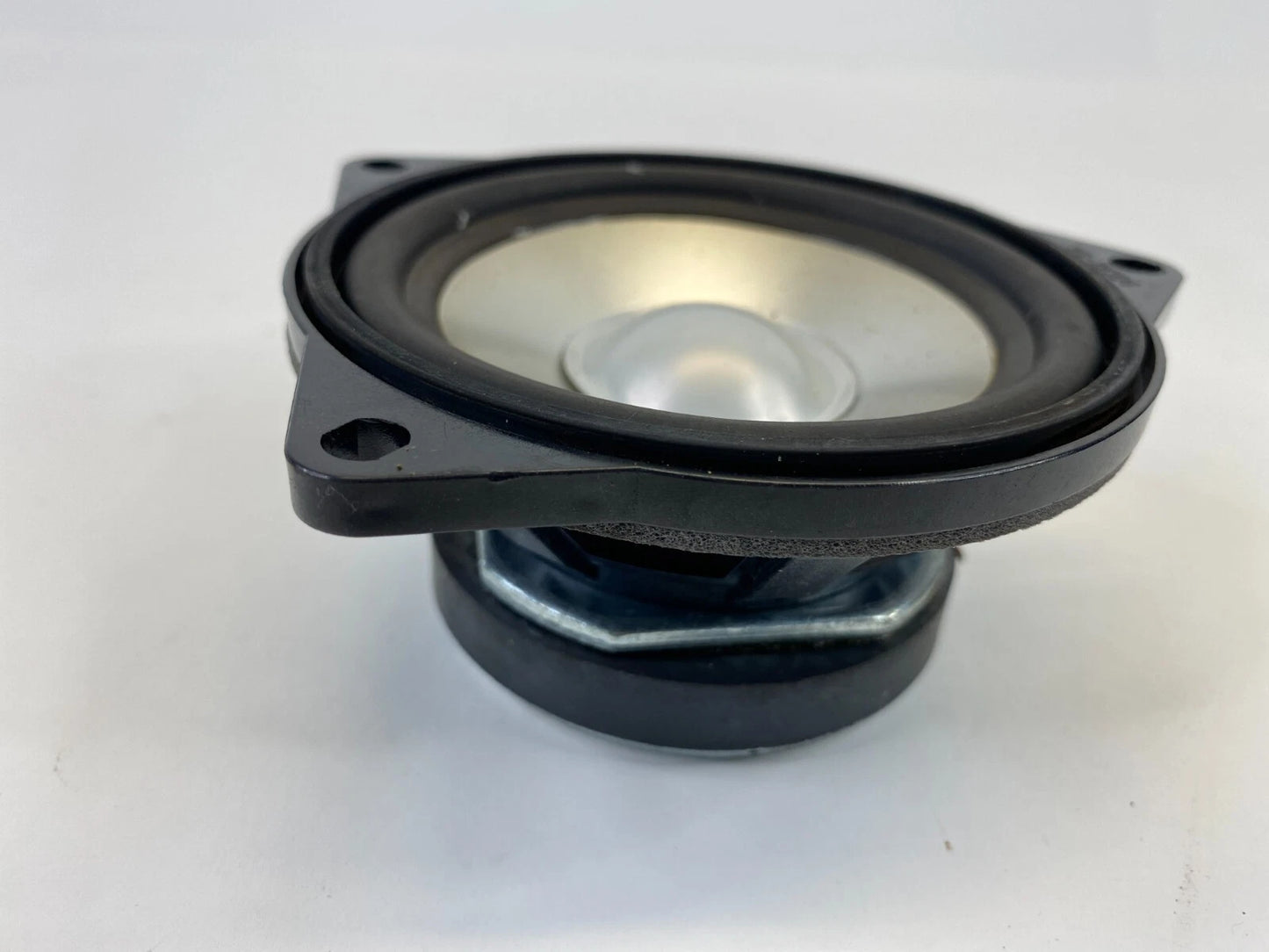 2004-2007 BMW 530I 525I REAR LEFT BACK DOOR AUDIO SOUND SPEAKER 65136930903 OEM