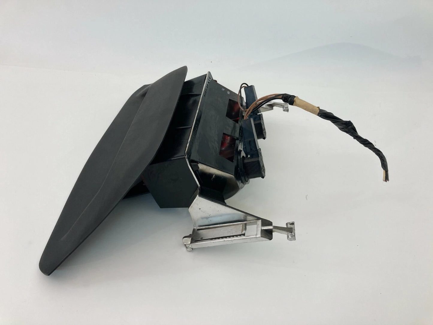 1995-2001 CHEVROLET LUMINA 3RD THIRD BRAKE LIGHT HIGH MOUNT LAMP 16518827 OEM