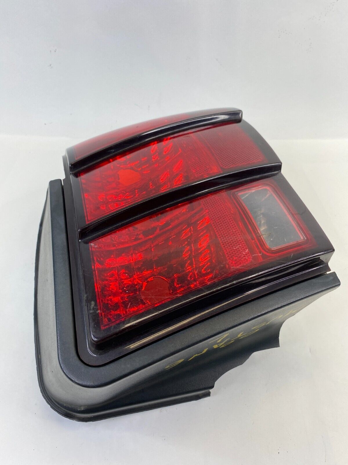 99-04 Ford Mustang Back Rear Right Side Tail Light Taillight Lamp XR33-13B504-A