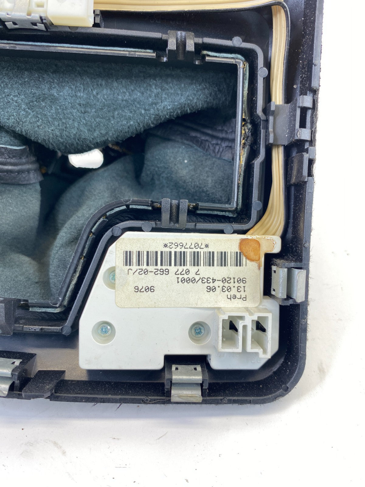 2006 2007 BMW 530xi Automatic Transmission Shifter Boot Cover Bezel OEM