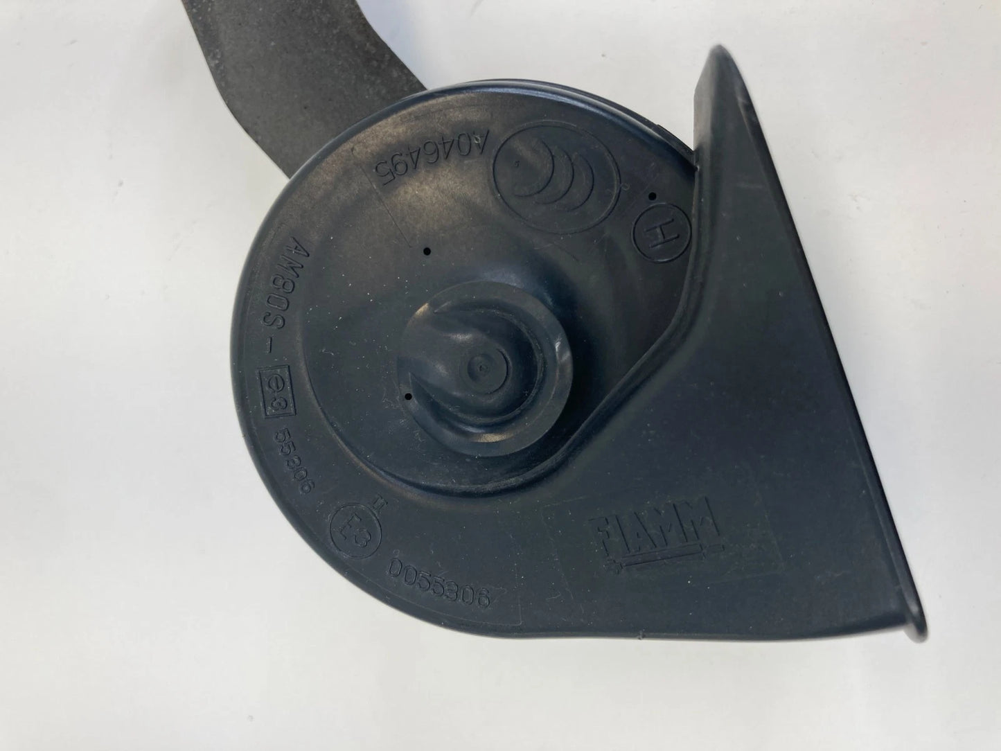 06-10 DODGE CHARGER 2005-2010 CHRYSLER 300 HIGH HORN TONE PITCH ALARM SIGNAL OEM