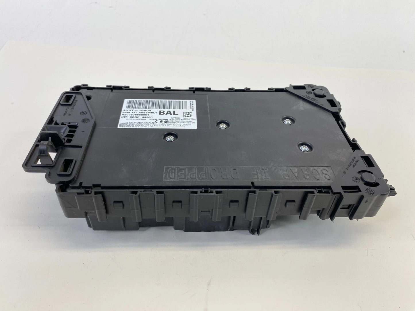 18 19 FORD POLICE INTERCEPTOR UTILITY BODY CONTROL MODULE BCM FUSE BOX RELAY OEM