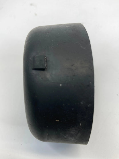 02-09 CHEVROLET TRAILBLAZER FRONT CENTER CONSOLE RUBBER CUP HOLDER INSERT MAT
