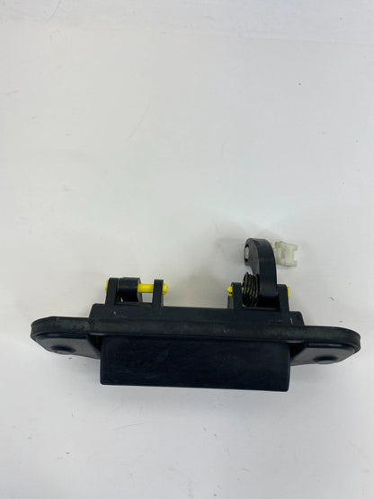 2000-2006 MAZDA MPV REAR BACK EXTERIOR LIFT GATE OPENER HANDLE ASSEMBLY OEM