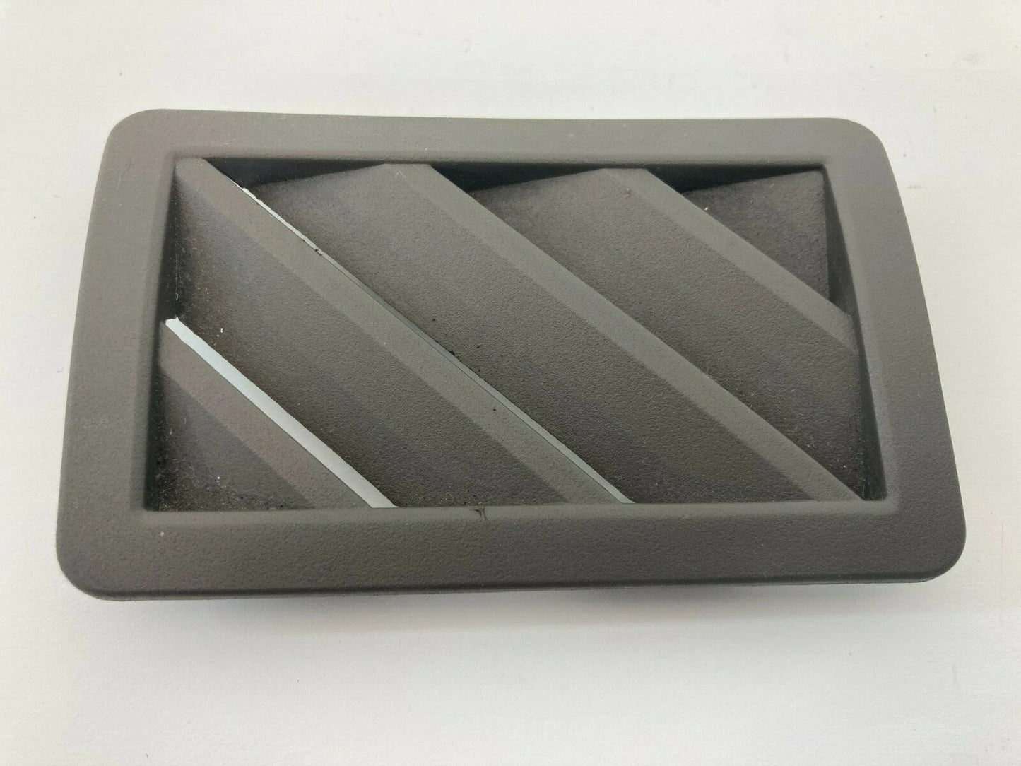 2006-2009 FORD FUSION MERCURY MIILAN DASH AIR VENT GRILLE OUTLET 6E5354046A77AC