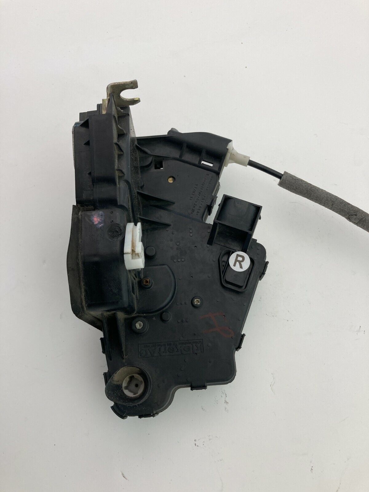 2001-2005 BMW 325i 325xi 330i 330xi Front Right Door Lock Latch Release Actuator