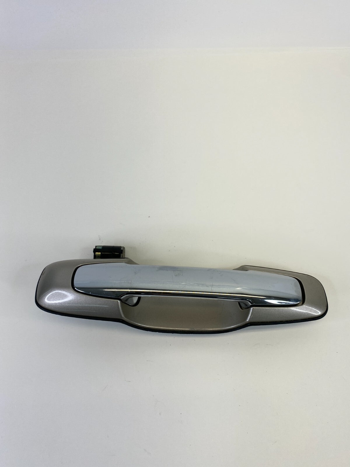 2003-2006 Suzuki XL-7 Rear Right Side Exterior Door Handle 82810-65D10 OEM