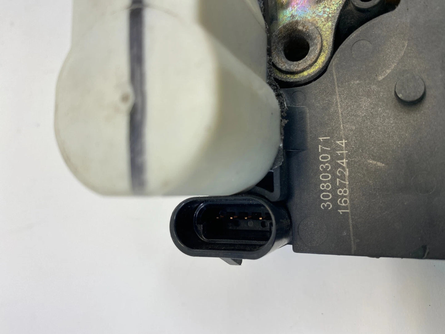 2004-2006 CHEVROLET AVALANCHE FRONT RIGHT SIDE DOOR LOCK LATCH ACTUATOR ASSEMBLY