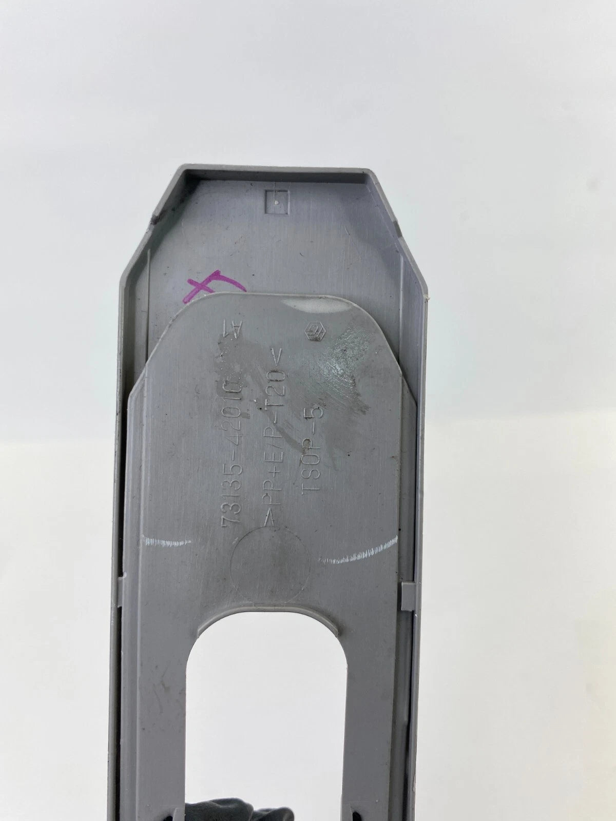 2004 2005 04 05 TOYOTA RAV4 FRONT LEFT DRIVER SEAT BELT ADJUSTER COVER TRIM OEM