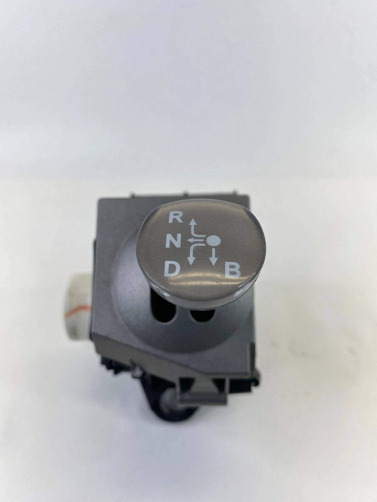 04-09 TOYOTA PRIUS AUTOMATIC TRANSMISSION GEAR SHIFT SHIFTER SELECTOR ASSY OEM