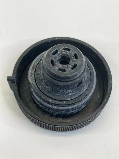 2010-2022 TOYOTA PRIUS 1.8L L4 RADIATOR COOLANT RESERVOIR TANK FLUID COVER CAP