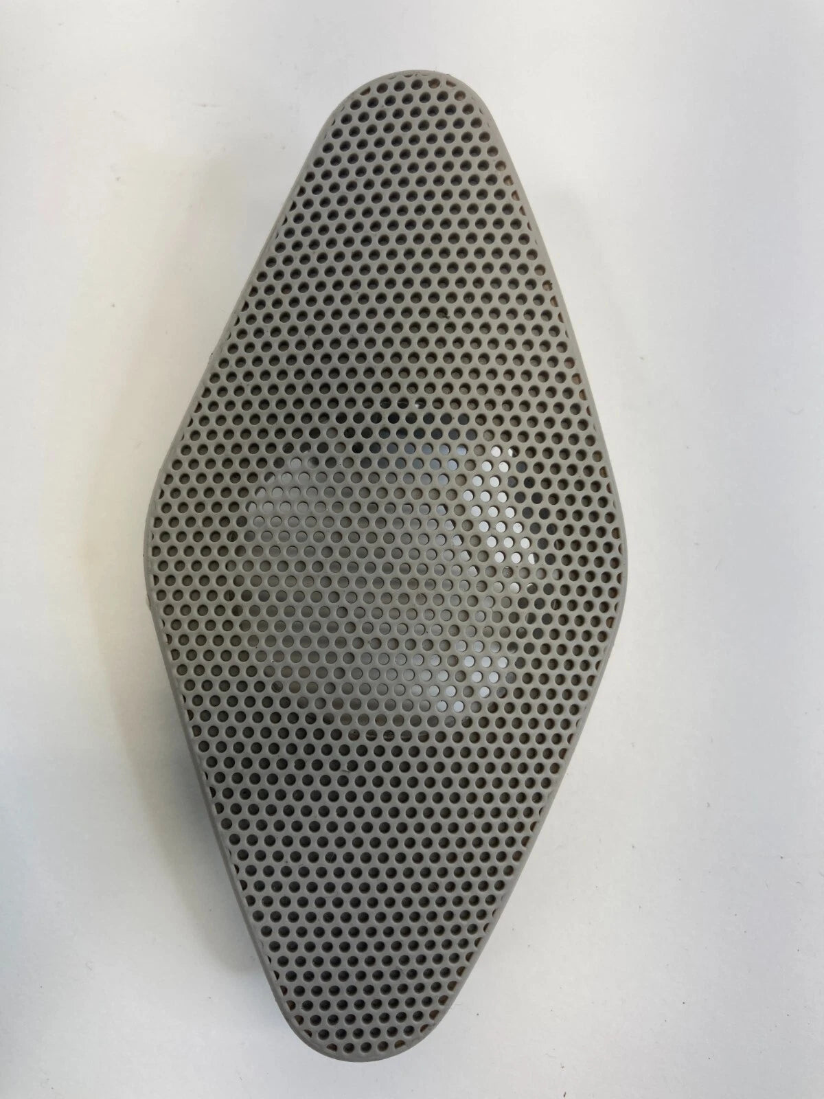 09-17 CHEVROLET TRAVERSE FRONT LEFT PILLAR SPEAKER GRILLER COVER TRIM 30705321E