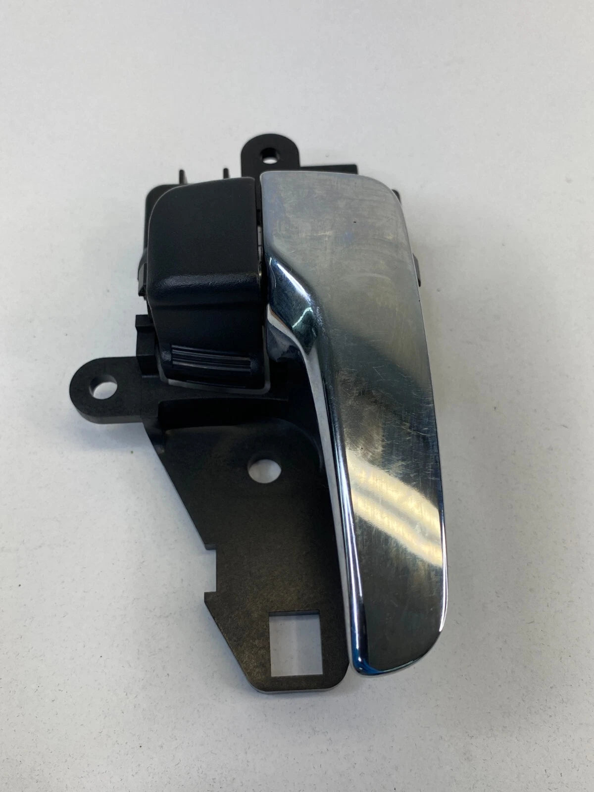 2007-2013 MITSUBISHI OUTLANDER REAR RIGHT SIDE INTERIOR DOOR HANDLE ASSEMBLY OEM