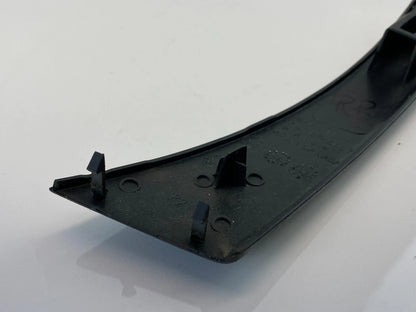 2009-2012 CHEVROLET TRAVERSE REAR RIGHT INNER DOOR PULL HANDLE COVER 15948057